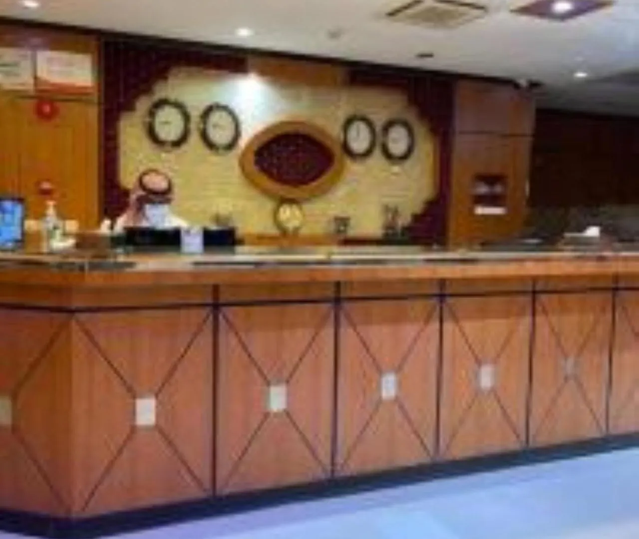 Sholla Aparthotel リヤード